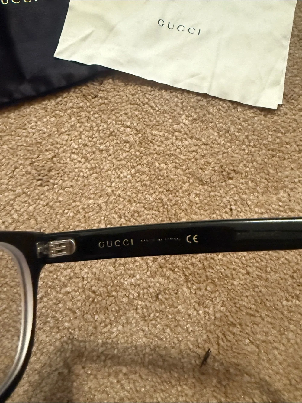 Gucci Black Acetate Men's Eyeglasses - Classic Designer Frame